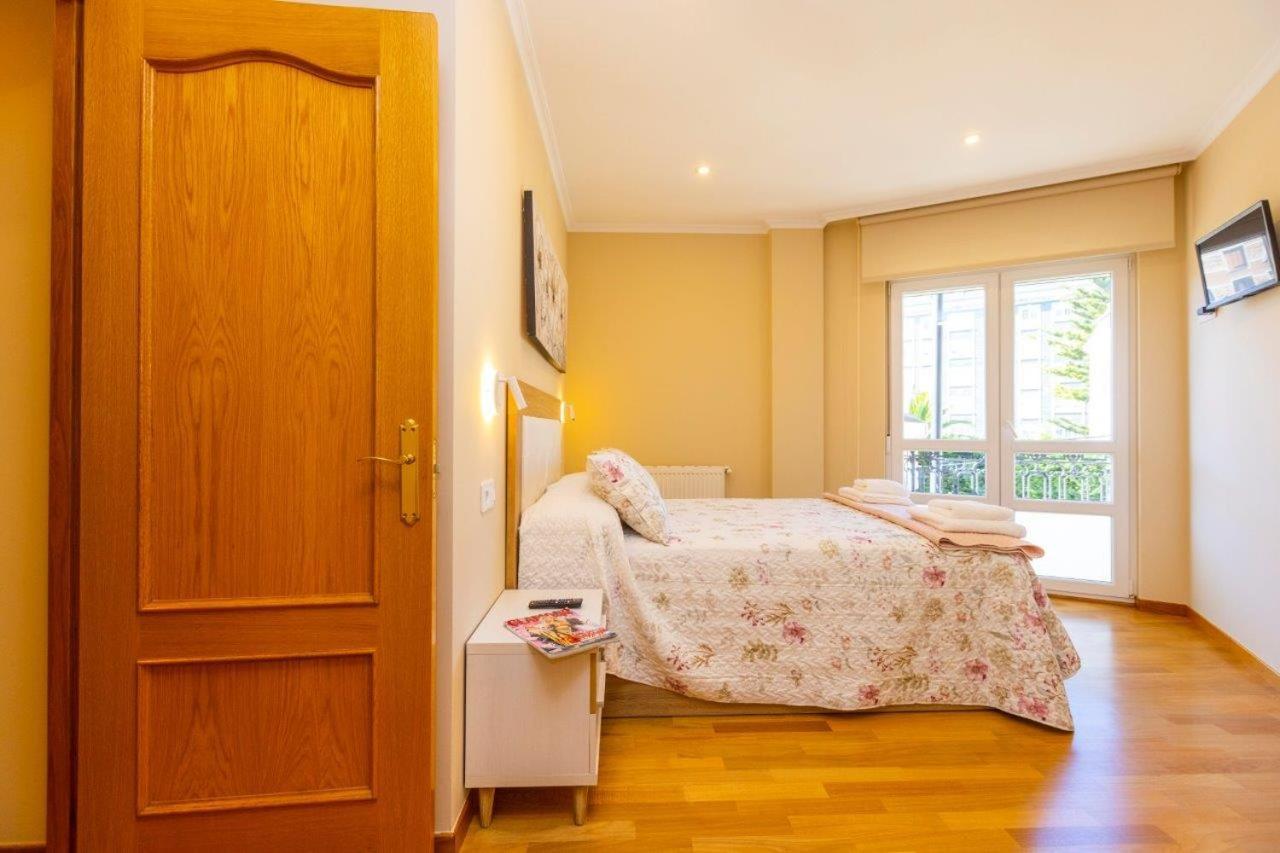 Apartamentos Riamar 2 Ribadeo Eksteriør bilde